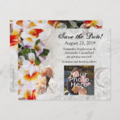 プラメリア オーキッドのレイを身に着けた砂浜の写真 Save the Date(結婚式の日を記念して セーブザデート (正面/裏面)