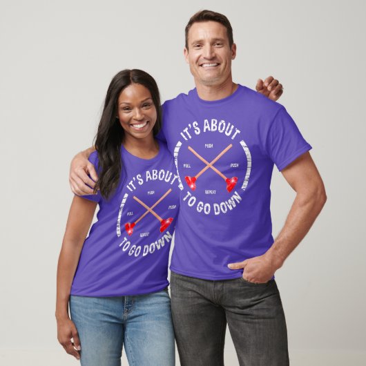 プランおもしろいジャーが倒れそうになる配管工 Tシャツ (ユニセックス)