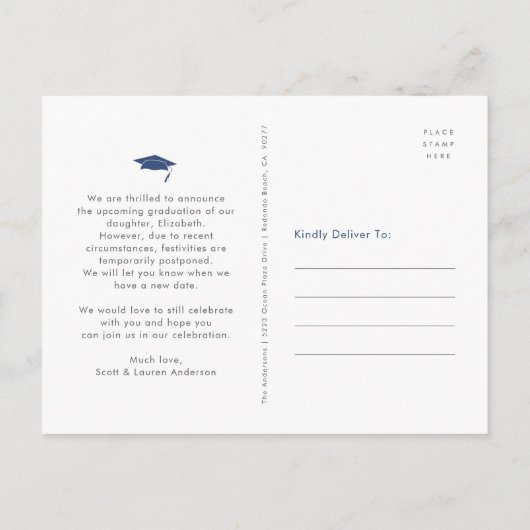 プランの変更の卒業写真ネイビーはっきりしたタイポグラフィ インビテーションポストカード (裏面)