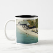 プランテーションアイランドリゾートマロロライライアイランド ツートーンマグカップ (左)