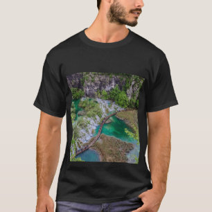 プリツヴィツェ湖公園の滝の滝の滝 Tシャツ