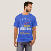 プリンで動く体 Funny Food Quote Tシャツ (正面フル)