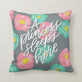 プリンセスはここに眠ります クッション