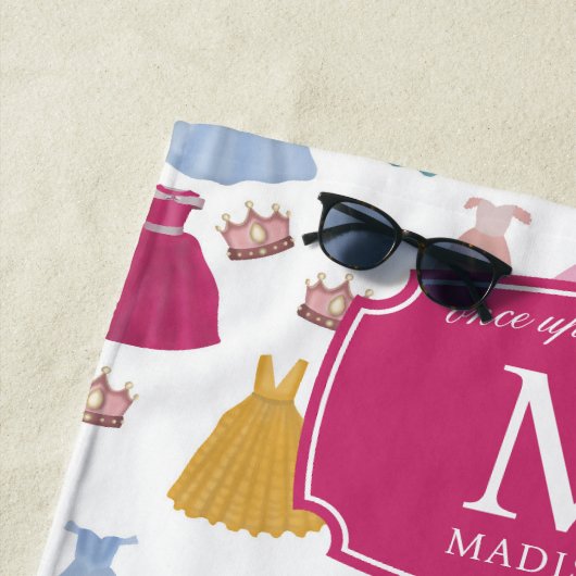 プリンセスドレスフェアリータリー小さな女の子 ビーチタオル (インサイチュ)