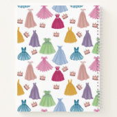 プリンセスドレス おとぎ話の小さな女の子 モノグラム ノートブック (裏面)