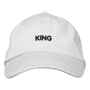 プリントされた「King」テキストのエレガントなホワイトキャップ 刺繍入りキャップ