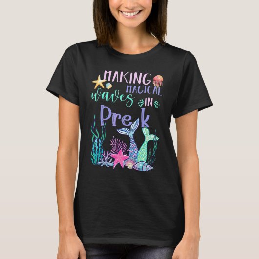 プリKマーメイドの魔法の波で学校生活を始めよう Tシャツ (正面)