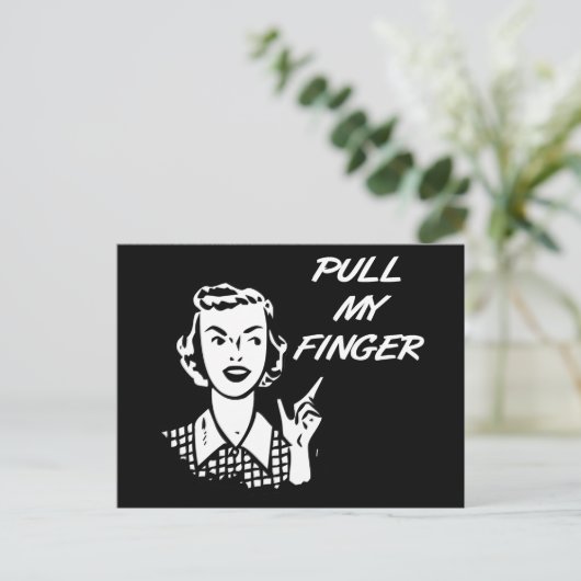 プルマイフィンガーレトロ主婦B&W ポストカード (スタンド正面)