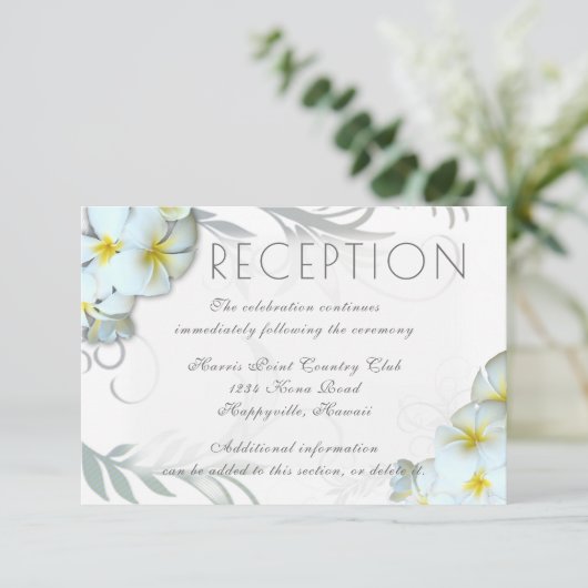 プルメリアの花が咲き誇る披露宴会場の封筒 エンクロージャーカード (スタンド正面)