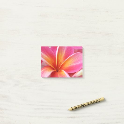 プルメリアの花のハワイのFrangipaniの花柄の花 ポストイット (デスク上)