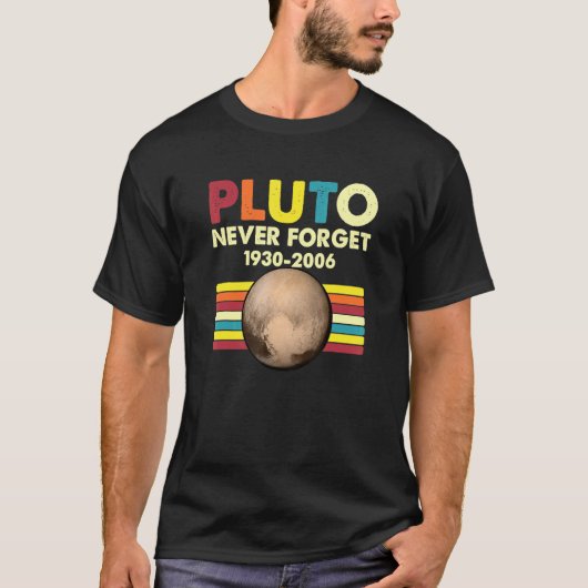 プルートノー忘れおもしろい宇宙天文学L Tシャツ (正面)