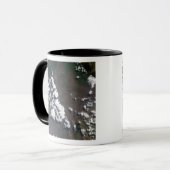 プルームはDRCのナイラゴーン火山から上昇する マグカップ (正面左)