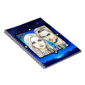 プレアディアンのエキストラフアソファーとUFO ノートブック (右側)