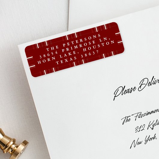 プレイド伝統的コージーキャビン深いレッドクリスマス ラベル