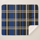 プレイド伝統的ブラック、バタークリーム、ダークネイビー シェルパブランケット (正面(横))