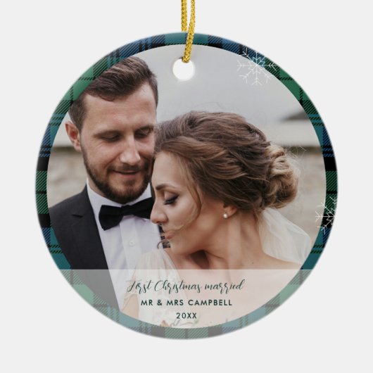 プレイド初めてのクリスマス結婚したキャンベルタータンチェック セラミックオーナメント (正面)