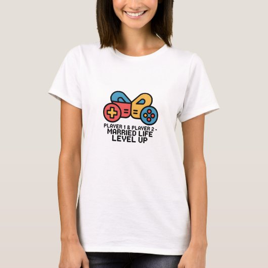 プレイヤー1&2 結婚したゲーマーのレベルアップアート Tシャツ (正面)