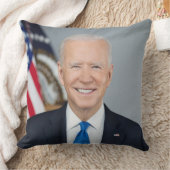 プレジデントジョーバイデン氏ホワイトハウスポートレート クッション (ブランケット)