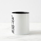 プレゼントがプレゼントの場合は幸せおもしろいない マグカップ (中央)