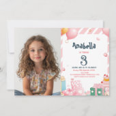 プレゼントと風船ピンクガール誕生日パーティー 招待状 (正面)