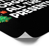 プレゼントを全て整理する家族のクリスマスで最もありそうな人 ポスター (角)