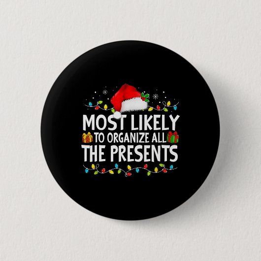 プレゼントを全部整理する家族のクリスマスTシャツ 缶バッジ (正面)