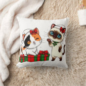 プレゼントを持ったちび猫たちのクリスマス クッション (ブランケット)