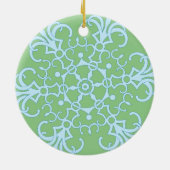 プレゼントを持っているかわいい小さなクリスマスハムスター セラミックオーナメント (裏面)