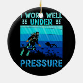 プレッシャースキューバダイビング海ダイバーで上手に働く セラミックオーナメント (裏面)