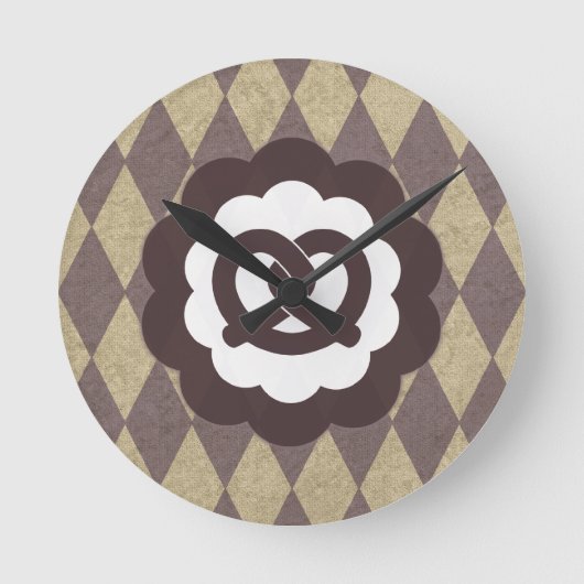 プレッツェルのヴィンテージ ラウンド壁時計 (正面)