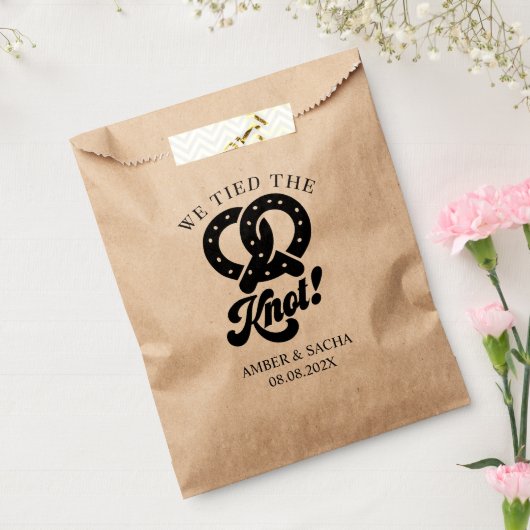 プレッツェルパーティーフェイバー抱き枕 フェイバーバッグ (封をした状態)