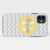 プレッピーでシックなシェブロンの灰色および黄色のiPhoneの箱 Case-Mate iPhoneケース (裏面(横))