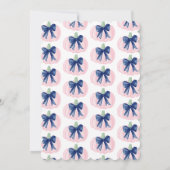 プレッピーなグランドミレニアル ネイビー 私たちの小さなパンプキン 招待状 (裏面)