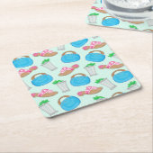 プレッピーなダービー、バミューダバッグ、サンダル、そしてミントジュレップ スクエアペーパーコースター (アングル)