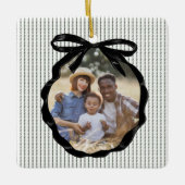 プレッピーなリボン付フレーム 松の写真 セラミックオーナメント (正面)