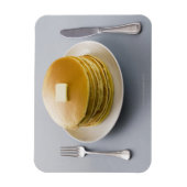 プレートにバターを積んだパンケーキのスタック マグネット (縦)