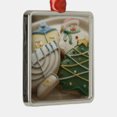 プレートのクリスマスおよびハヌカーのクッキー、 メタルオーナメント (右)