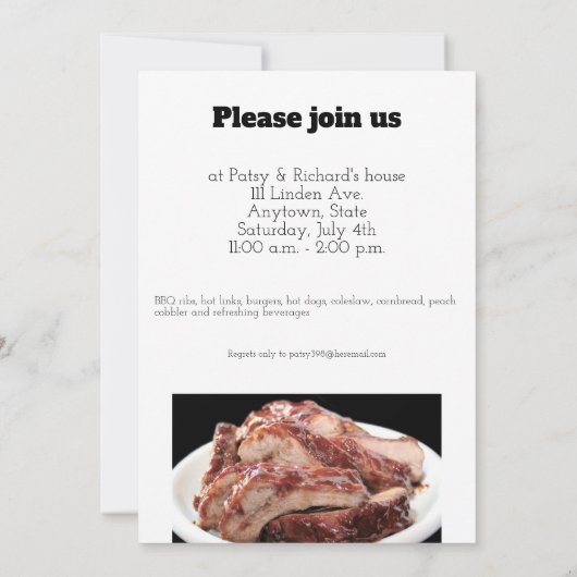プレートのバーベキューで料理された肋骨 招待状 (裏面)