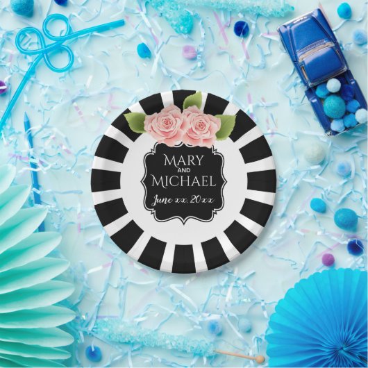 プレートを黒い及び白のストライブ柄のピンクの植物相個人化して下さい ペーパープレート (パーティー)