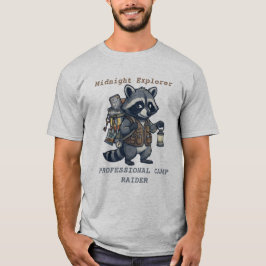 プロのキャンプレイダー - ミッドナイトエクスプローラーのアライグマ Tシャツ
