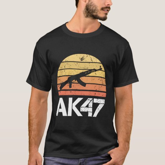 プロガン第2補正Ak47ライフルレトロ日没 Tシャツ (正面)