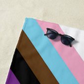 プログレッシブLGBTQIA国旗 ビーチタオル (インサイチュ)