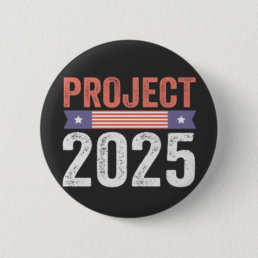 プロジェクト2025トランプ米国人パトリティックTシャツ 缶バッジ (正面)