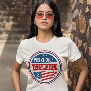 プロチョイスは愛国的なアメリカ人女性の自由 Tシャツ