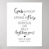 プロップを取り付けてポーズ写真ブースのサインを出す ポスター (正面)