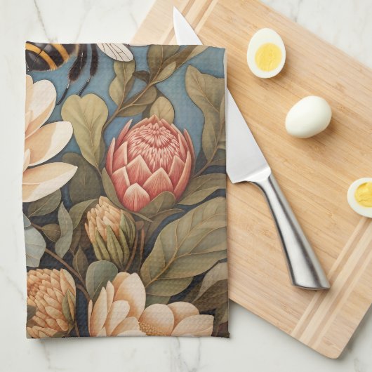 プロテアの花が咲く美しいガーデンビー キッチンタオル (四つ折り)