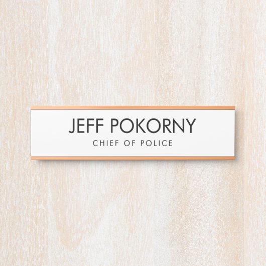 プロフェッショナルカスタム事業 サインプレート (正面)