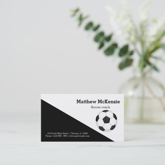 プロフェッショナルサッカーのコーチ選手 名刺 (スタンド正面)