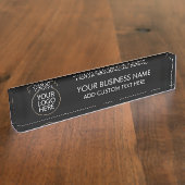 プロフェッショナルビジネスロゴと文字会社ブラック デスクネームプレート (側面)