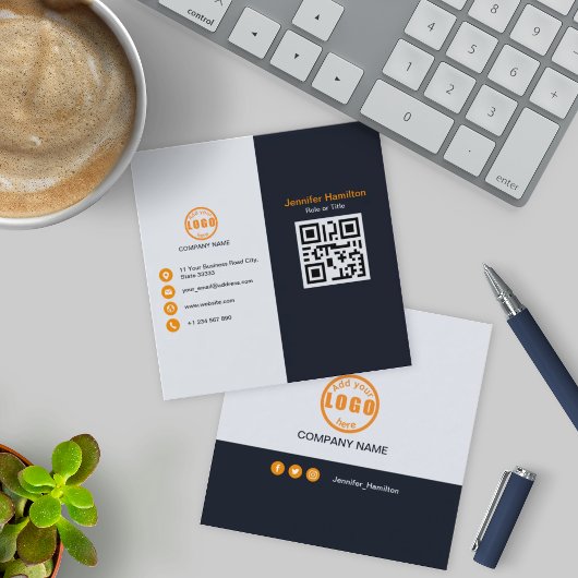 プロフェッショナルブラックオレンジあなたのロゴQRコードを追加 スクエア名刺